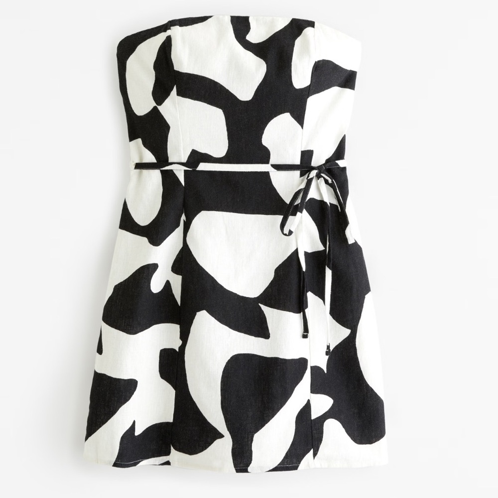 Abercrombie & Fitch Black and White A-Line Mini Dress
